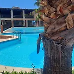 Appartement Avec Piscine Dans Une Belle Residence Privee