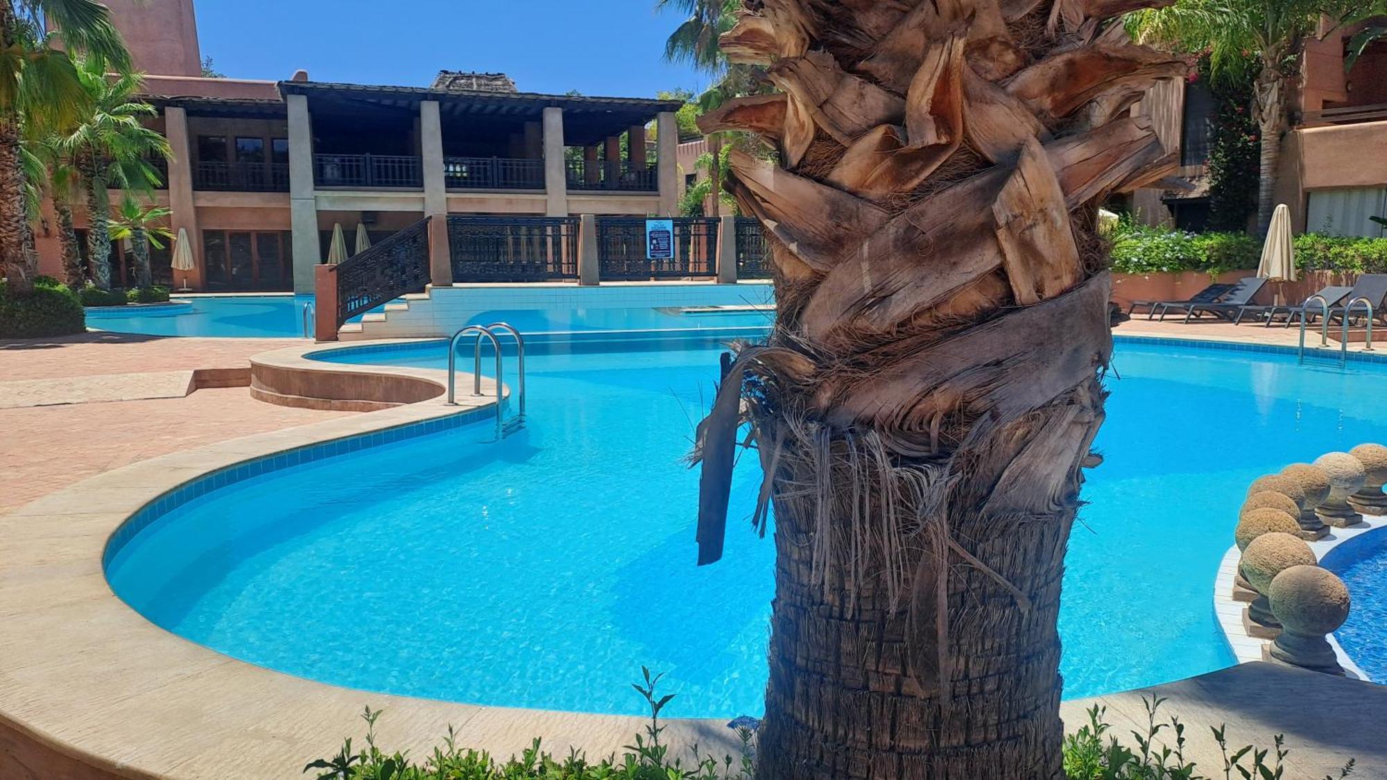 Appartement Avec Piscine Dans Belle Privee